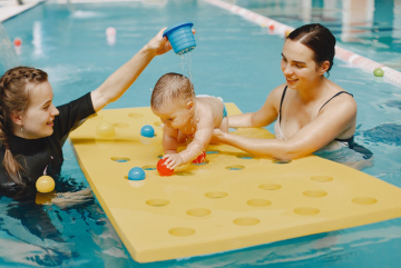 kleinkind-elternkind-schwimmen-dauerkurs-in-leipzig
